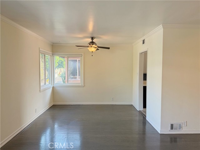 Detail Gallery Image 3 of 23 For 2030 E 3rd #5,  Long Beach,  CA 90814 - 1 Beds | 1 Baths