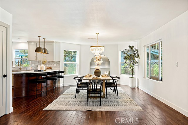 229 S Kingsley Drive, Los Angeles CA: https://media.crmls.org/medias/f4deccab-e46b-4d9e-ad76-ffadd05ca32b.jpg
