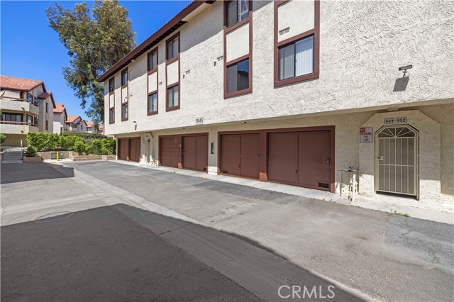 Detail Gallery Image 20 of 29 For 18145 Sundowner Way #950,  Canyon Country,  CA 91387 - 3 Beds | 2 Baths