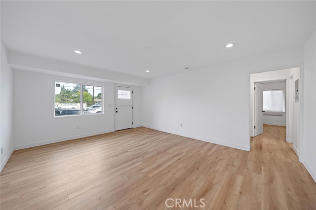 Detail Gallery Image 7 of 29 For 1433 S San Antonio Ave, Pomona,  CA 91766 - – Beds | – Baths