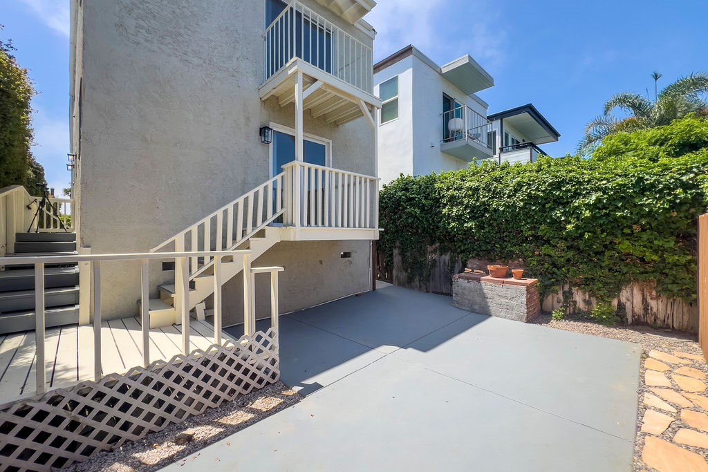 Detail Gallery Image 15 of 28 For 922 Tia Juana St, Laguna Beach,  CA 92651 - 3 Beds | 2 Baths