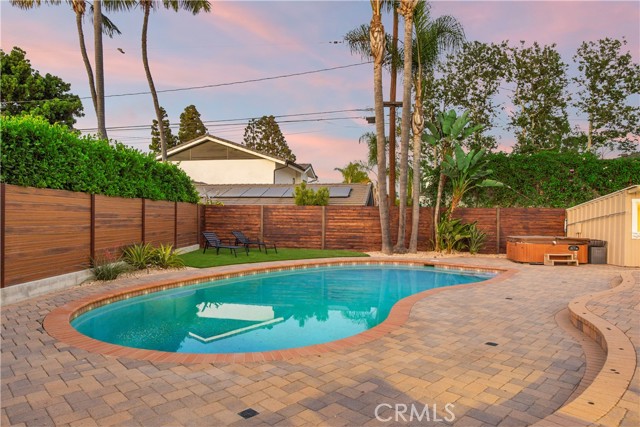 Detail Gallery Image 44 of 53 For 1430 La Perla Ave, Long Beach,  CA 90815 - 4 Beds | 3/1 Baths