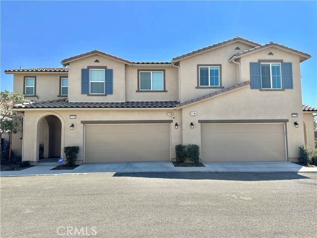 Detail Gallery Image 1 of 27 For 24218 Hillcrest Dr, Corona,  CA 92883 - 3 Beds | 2/1 Baths