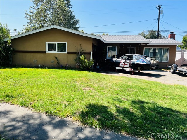 122 E Pioneer Avenue, Redlands CA: https://media.crmls.org/medias/f4e13c93-c8de-4982-a80d-4beac080f4eb.jpg