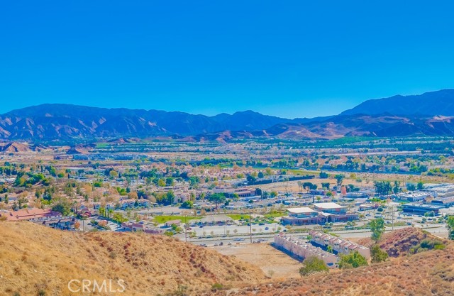 Detail Gallery Image 71 of 75 For 18556 Olympian Ct, Canyon Country,  CA 91351 - 3 Beds | 2/1 Baths