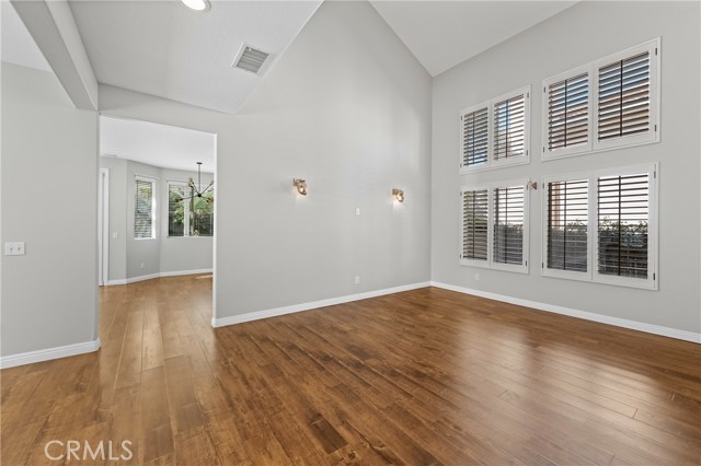 1752 Amarelle Street photo 6