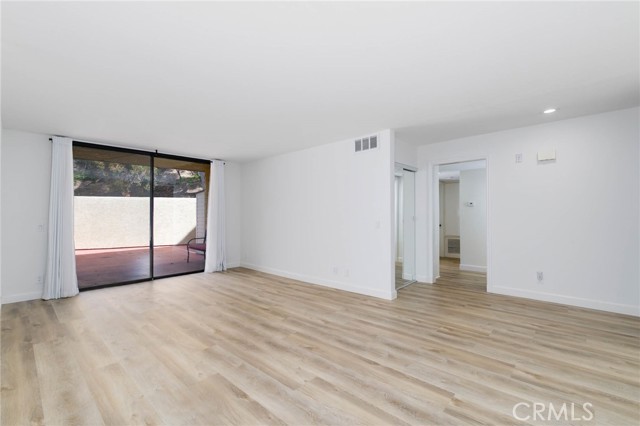 4080 Via Marisol, Los Angeles CA: https://media.crmls.org/medias/f4e44c95-b283-4611-9707-2139186e8e7f.jpg