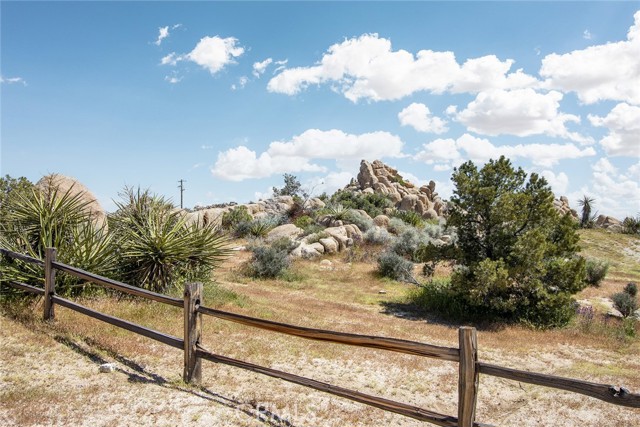 Detail Gallery Image 41 of 44 For 5550 Carlsbad Ave, Yucca Valley,  CA 92284 - 2 Beds | 2 Baths