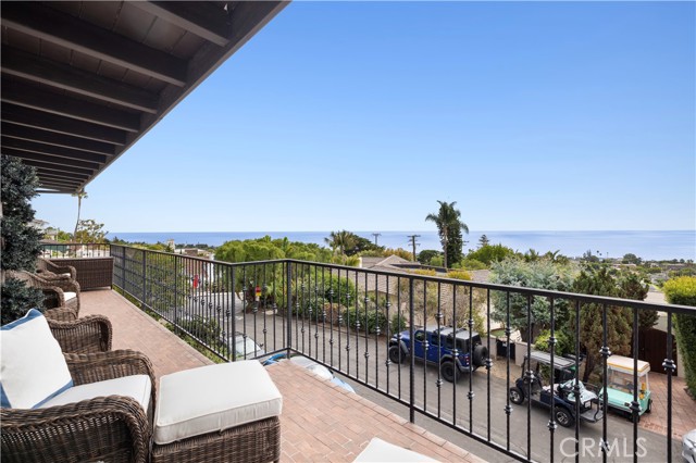 844 Temple Hills Drive, Laguna Beach CA: https://media.crmls.org/medias/f4e47359-cdbb-4425-8be0-ae51587967d7.jpg
