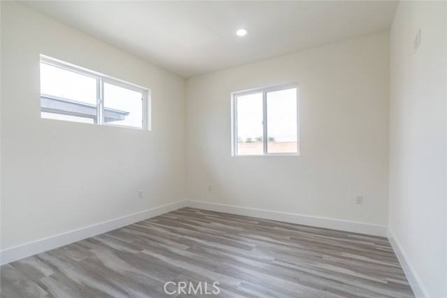 Detail Gallery Image 34 of 39 For 443 1/2 N Harvard Bld, Los Angeles,  CA 90004 - 4 Beds | 4 Baths