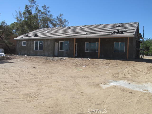 Detail Gallery Image 4 of 20 For 15772 Jasmine Ave, Victorville,  CA 92395 - 4 Beds | 3 Baths