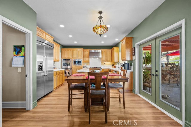 15355 Michael Crest Drive, Canyon Country CA: https://media.crmls.org/medias/f4e5475a-c7b4-491b-89d3-4a59aa62bdf8.jpg