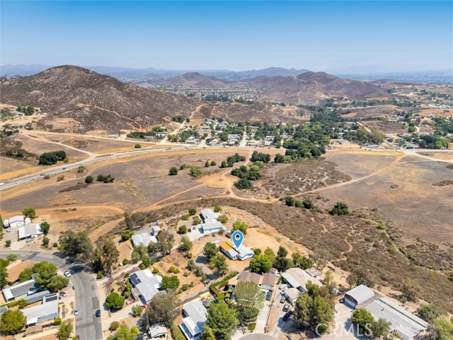 33310 Homestead Lane, Wildomar CA: https://media.crmls.org/medias/f4e56341-cf99-4067-b806-7a5a04af9456.jpg
