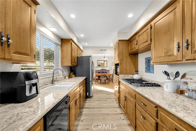 Detail Gallery Image 17 of 40 For 618 S Lee, Fullerton,  CA 92833 - 3 Beds | 2 Baths