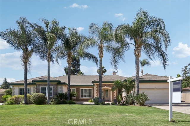 Image 2 of 62 For 16860 Rayen Street