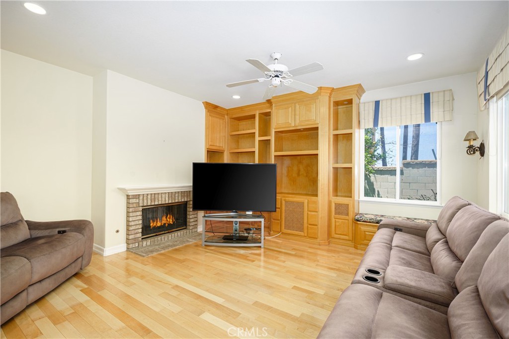 MLS #OC26161129 image #31