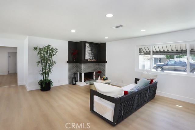 Detail Gallery Image 6 of 32 For 11052 Faye Ave, Garden Grove,  CA 92840 - 3 Beds | 2 Baths