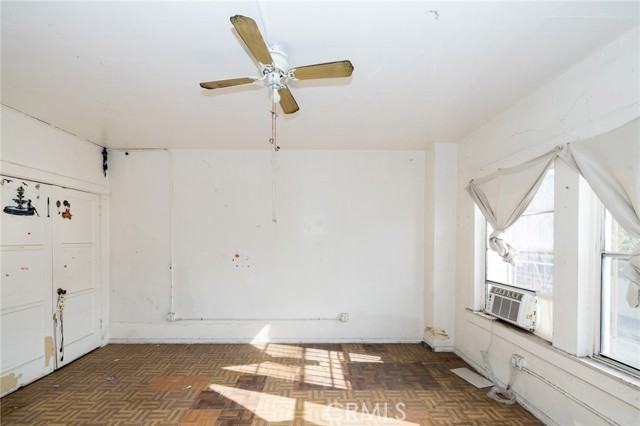 Image 9 of 19 For 694 Burlington Avenue