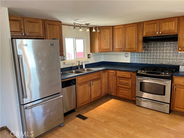 Detail Gallery Image 2 of 15 For 1020 Ilene Dr, San Luis Obispo,  CA 93405 - 2 Beds | 2 Baths