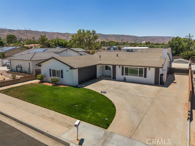 41841 55th W Street, Lancaster CA: https://media.crmls.org/medias/f4ea515f-daa9-4f0f-953c-0cacbeb3880f.jpg