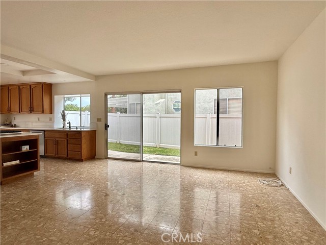 18 Decente, Irvine CA: https://media.crmls.org/medias/f4eab8c1-5496-400f-b11e-5abddd7fc7db.jpg