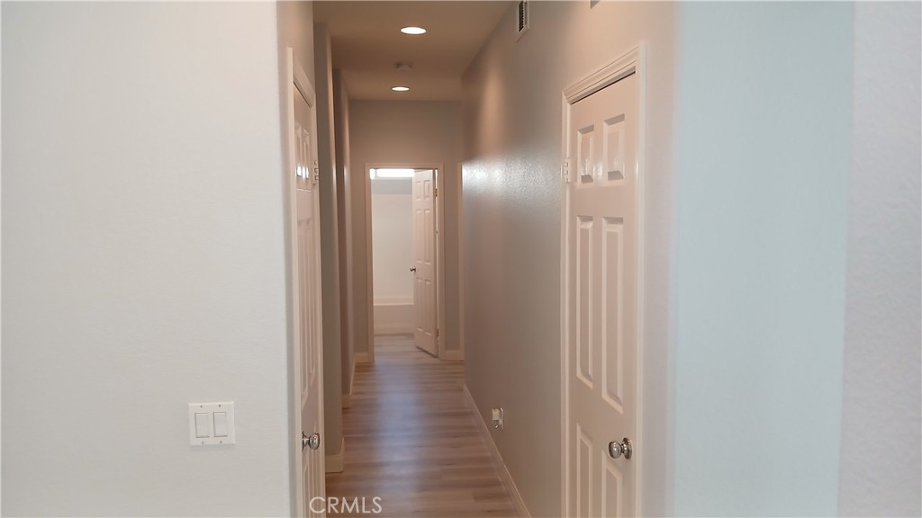 https://media.crmls.org/medias/f4ead286-4b79-4077-89f7-400df9aab42b.jpg?preset=X-Large