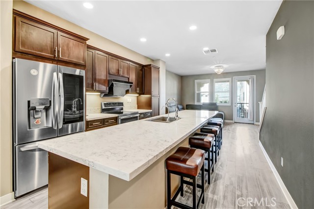 Detail Gallery Image 8 of 25 For 547 W Foothill Bld #89,  Glendora,  CA 91741 - 3 Beds | 4 Baths
