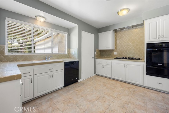 Detail Gallery Image 8 of 24 For 513 Eadington Ave, Fullerton,  CA 92833 - 3 Beds | 2 Baths