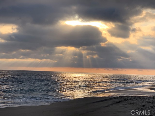 31423 South Coast Hwy, Laguna Beach CA: https://media.crmls.org/medias/f4ecdebf-2704-400d-87aa-51c41f2c7cad.jpg