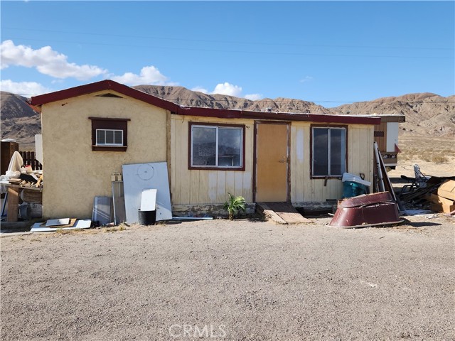 38937 Oleander, Newberry Springs CA: https://media.crmls.org/medias/f4eeb743-6023-41db-a6f2-b68b7c1e558a.jpg