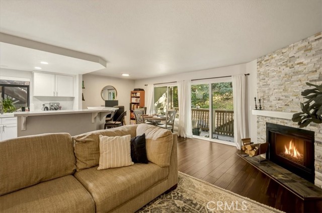 Detail Gallery Image 21 of 48 For 909 Lotus Cir, San Dimas,  CA 91773 - 2 Beds | 2 Baths