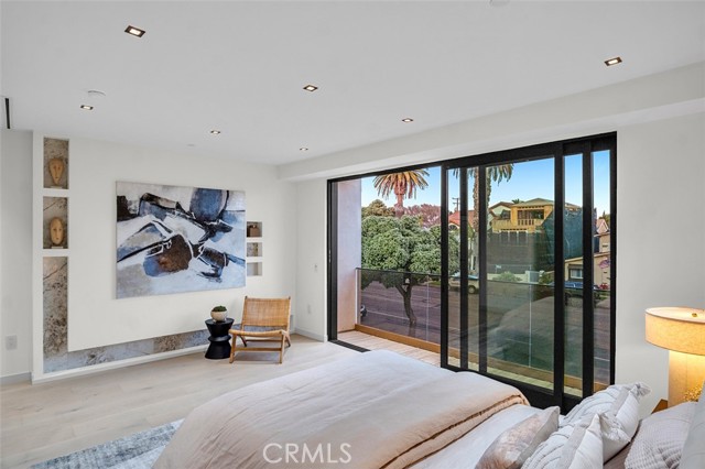 Detail Gallery Image 42 of 68 For 505 17th St, Huntington Beach,  CA 92648 - 3 Beds | 2/1 Baths