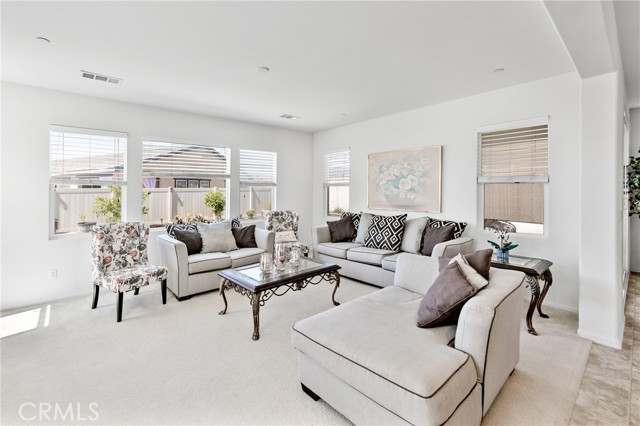 Detail Gallery Image 6 of 47 For 29304 Bent Grass, Lake Elsinore,  CA 92530 - 4 Beds | 3 Baths