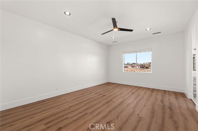 Detail Gallery Image 19 of 72 For 17840 Talisman St, Hesperia,  CA 92345 - 4 Beds | 3/1 Baths