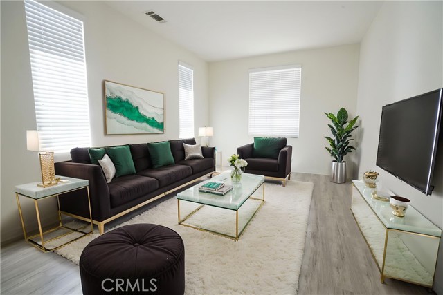 Detail Gallery Image 9 of 37 For 13580 Brush Creek, Corona,  CA 92880 - 6 Beds | 4/1 Baths