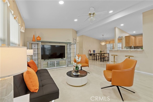 Detail Gallery Image 14 of 64 For 13202 Hoover Street, #18,  Westminster,  CA 92683 - 3 Beds | 2 Baths