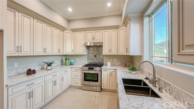 Detail Gallery Image 14 of 30 For 11646 Lower Azusa Rd, El Monte,  CA 91732 - 4 Beds | 4 Baths