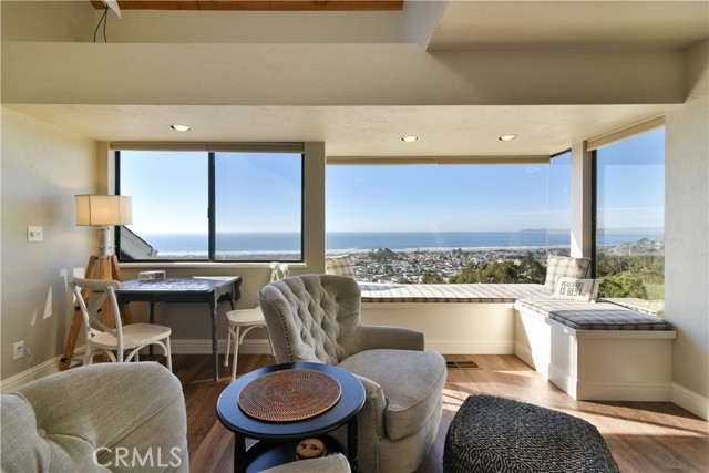 Detail Gallery Image 5 of 29 For 2640 Maple, Morro Bay,  CA 93442 - 3 Beds | 2/1 Baths