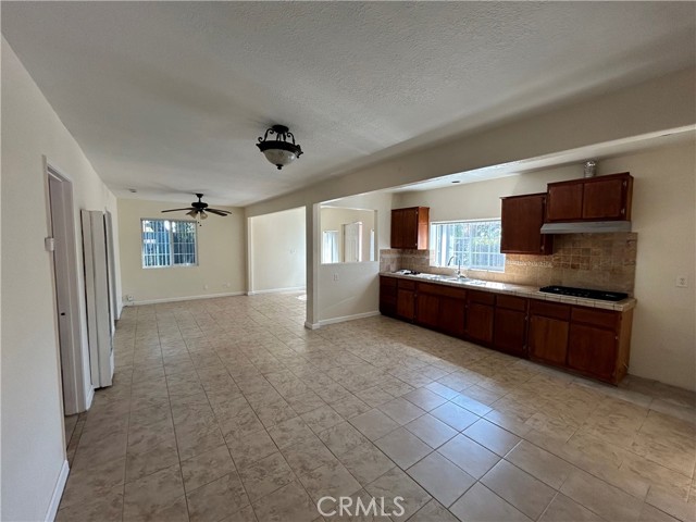 Detail Gallery Image 17 of 23 For 14172 Arrow Rte., Fontana,  CA 92335 - 2 Beds | 2 Baths