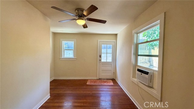 843 Laveta Terrace, Echo Park CA: https://media.crmls.org/medias/f4f507c8-90a2-45e0-8881-611eaa6ca936.jpg