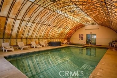 https://media.crmls.org/medias/f4f63e45-cc96-429f-b767-6eef0b86d8f7.jpg?preset=X-Large