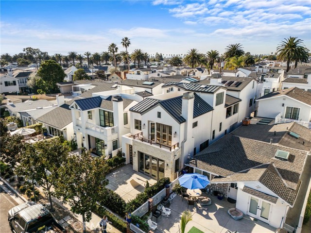 Detail Gallery Image 26 of 68 For 711 1/2 Marigold, Corona Del Mar,  CA 92625 - 2 Beds | 2/1 Baths