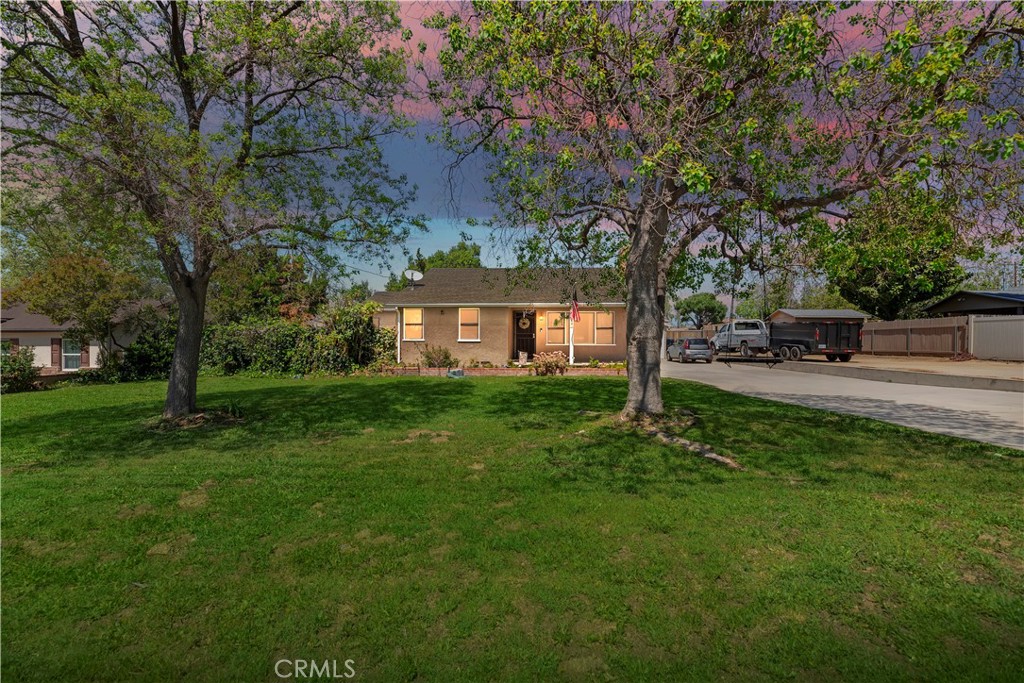 22432 Van Buren Street