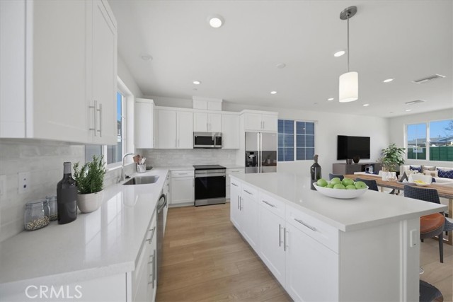 Detail Gallery Image 8 of 32 For 4862 Arroyo Run, Moorpark,  CA 93021 - 3 Beds | 2/1 Baths