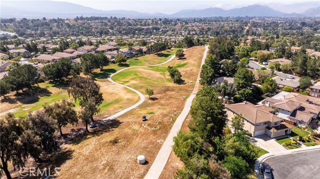 31465 Inverness Court, Temecula CA: https://media.crmls.org/medias/f4f74bc3-41ea-4786-9472-5e9b04712d64.jpg