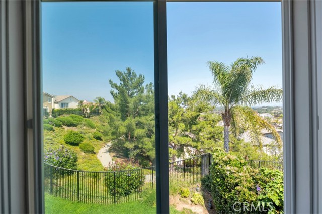 11226 Ravenna Lane, Porter Ranch CA: https://media.crmls.org/medias/f4f7570f-a56c-400f-8cc4-01ea7ab7d0c8.jpg