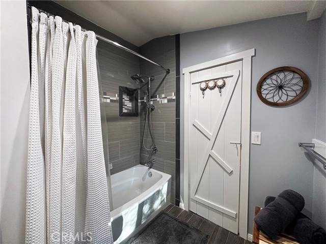 Detail Gallery Image 11 of 35 For 292 Hemlock Dr, Lake Arrowhead,  CA 92352 - 1 Beds | 1 Baths