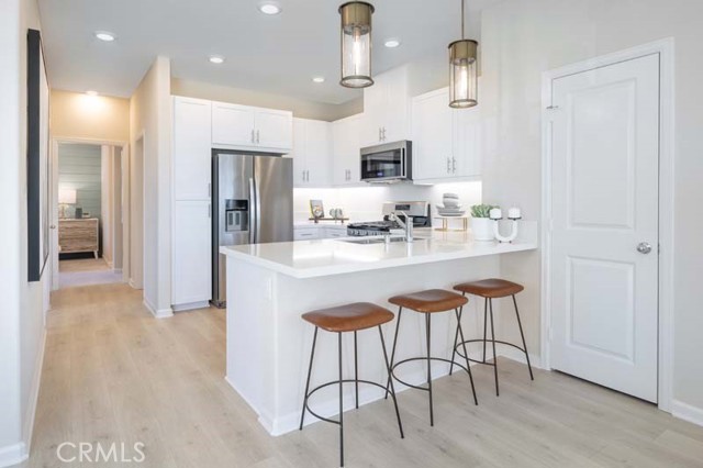 964 Foxwood Lane, Vista, California 92081, 2 Bedrooms Bedrooms, ,2 BathroomsBathrooms,Residential,For Sale,Foxwood Lane,OC24125088