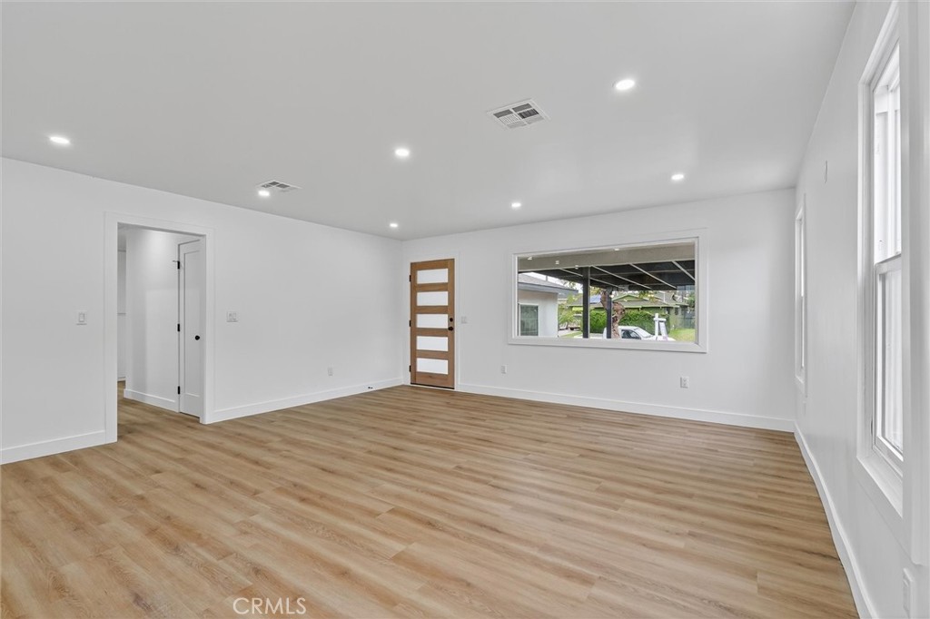 MLS #SB25261080 image #3