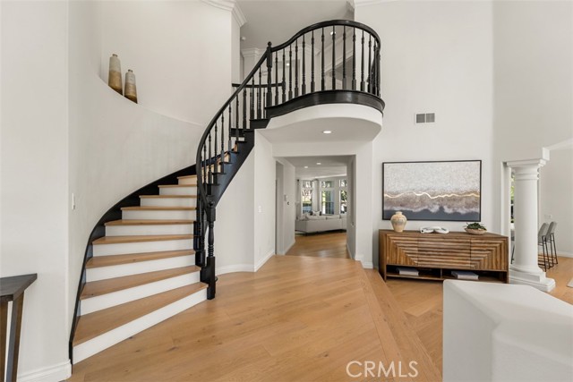 Detail Gallery Image 4 of 75 For 27153 Woodbluff Rd, Laguna Hills,  CA 92653 - 5 Beds | 4/1 Baths